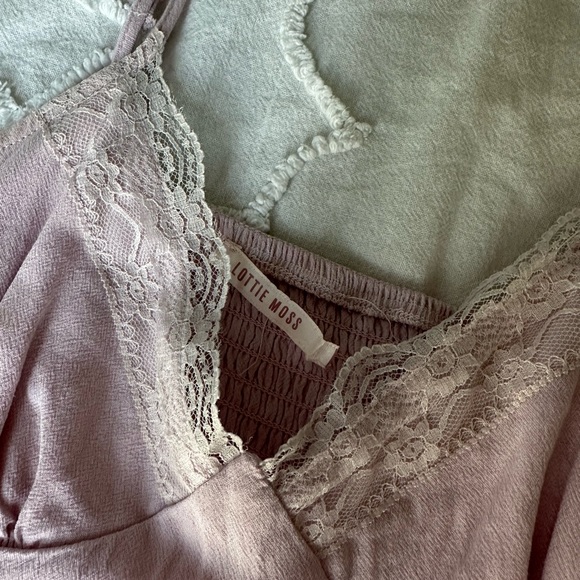 Light pink going out top (S) with lace trim - Picture 2 of 3